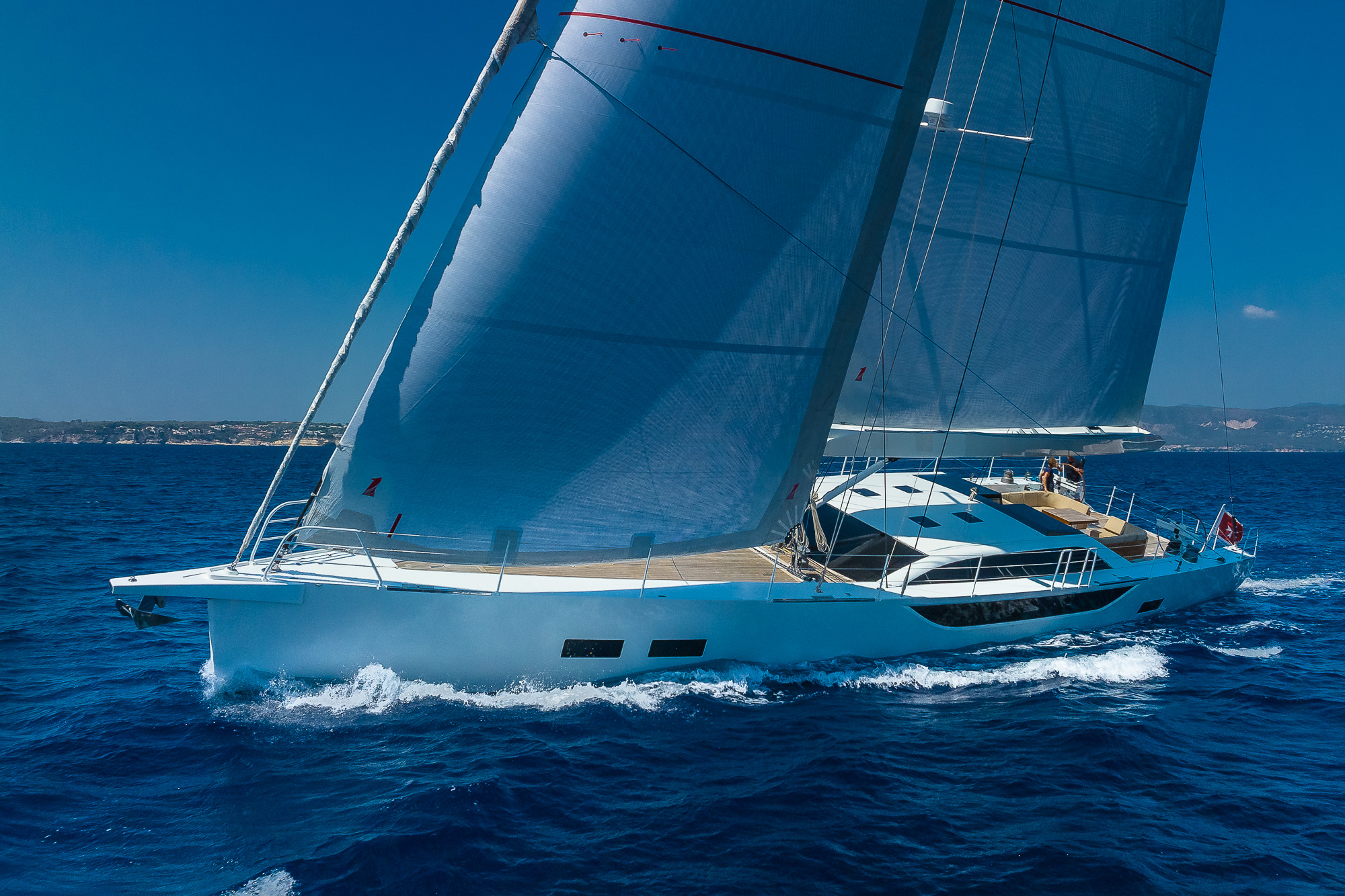 Cyrus Yachts 75