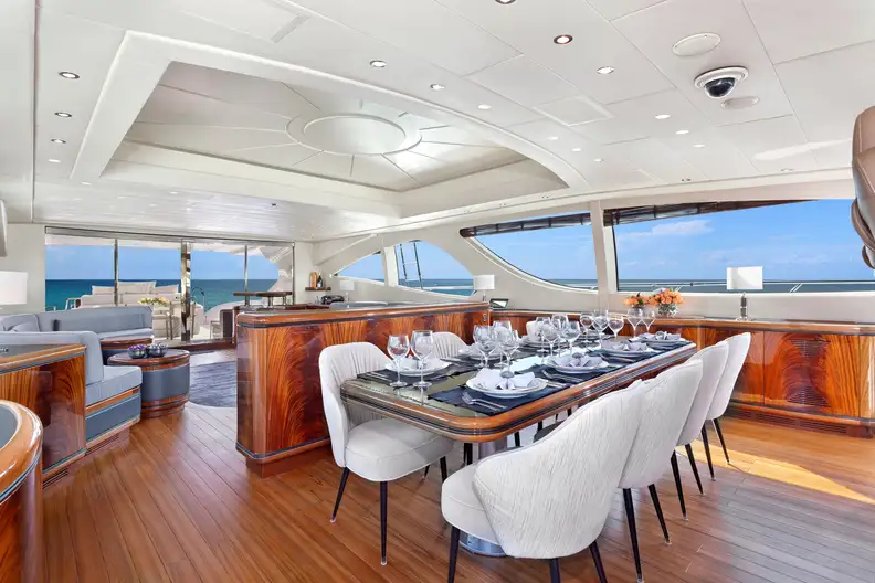 Overmarine Mangusta 130
